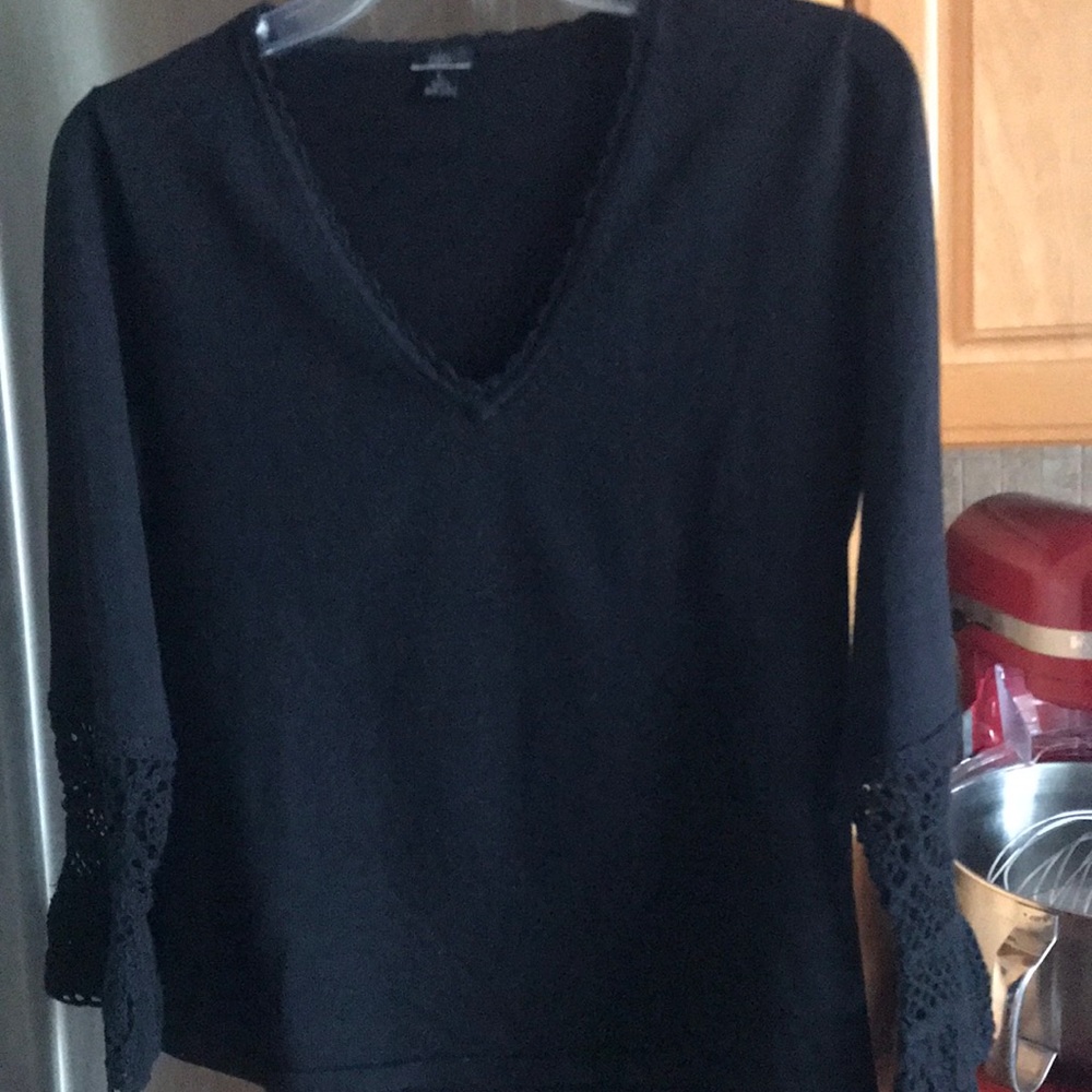 Black Olo Black Scallop Edge V-Neck Sweater beautiful crochet detailed sleeve